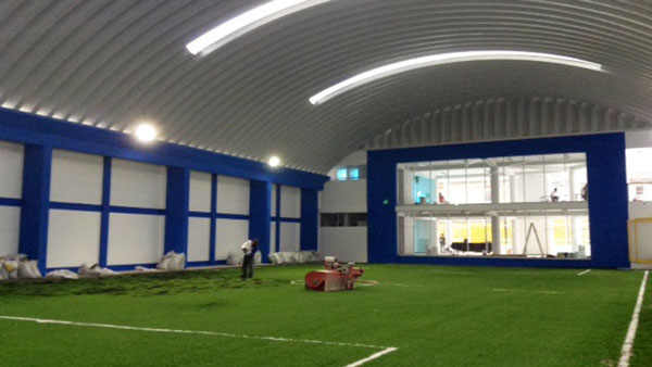 拱形屋頂結合鋼結構在體育場館中的高效應用體育場館拱形屋頂結構圖二 拱形屋頂結合鋼結構在體育場館中的高效應用體育場館拱形屋頂結構圖二
