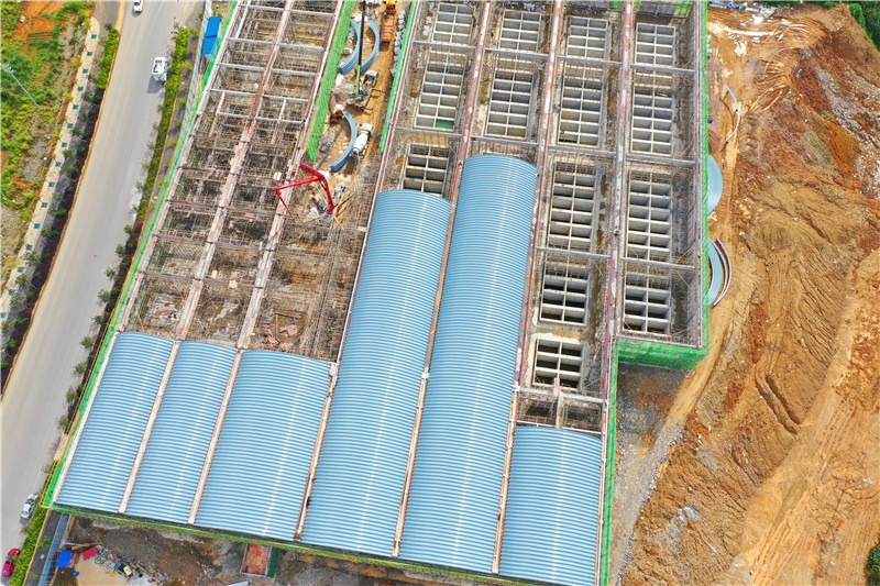 云南泡椒池新建覆膜板拱形屋面工程案例泡椒池?zé)o梁拱形屋頂工程完工效果 云南泡椒池新建覆膜板拱形屋面工程案例泡椒池?zé)o梁拱形屋頂工程完工效果